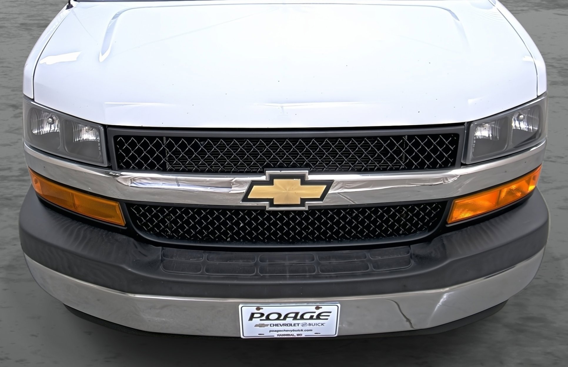 Used 2020 Chevrolet Express 2500 w/ Driver Convenience Package image 16