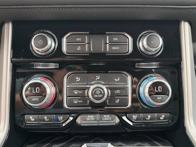 Used 2024 GMC Yukon XL Denali w/ Denali Reserve Package AWD/4WD image 21