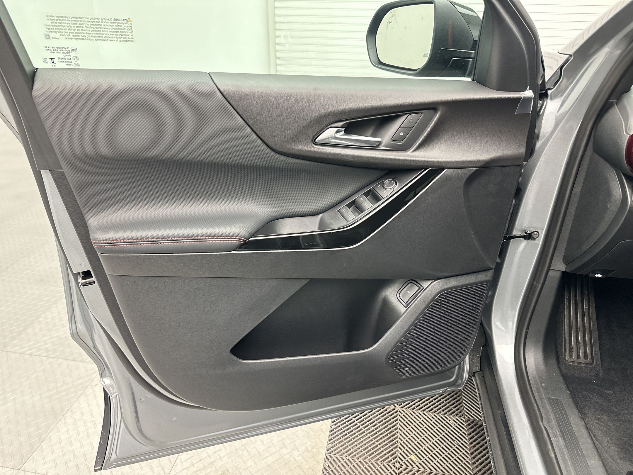 New 2027 Chevrolet Equinox RS w/ LPO, Floor Liner Package AWD/4WD image 14