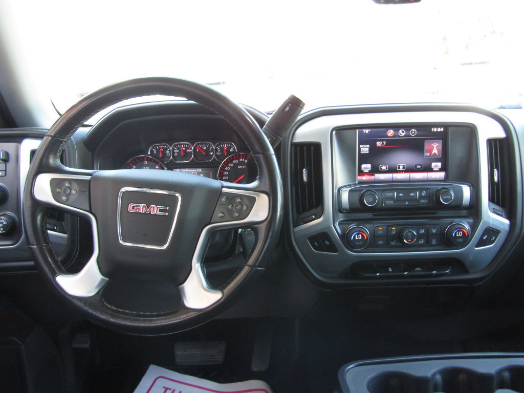 Used 2015 GMC Sierra 1500 SLE w/ SLE Value Package AWD/4WD image 5