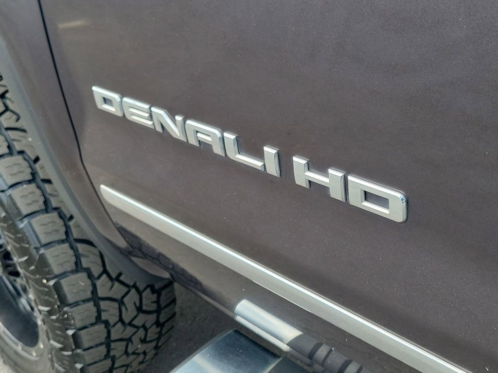 Used 2015 GMC Sierra 2500 Denali w/ Duramax Plus Package AWD/4WD image 30