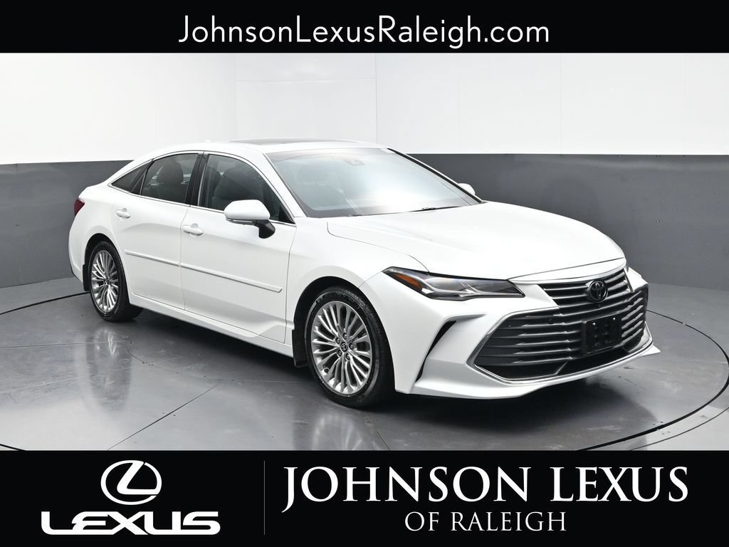 Used 2021 Toyota Avalon Limited w/ Advanced Safety Package FWD image 3