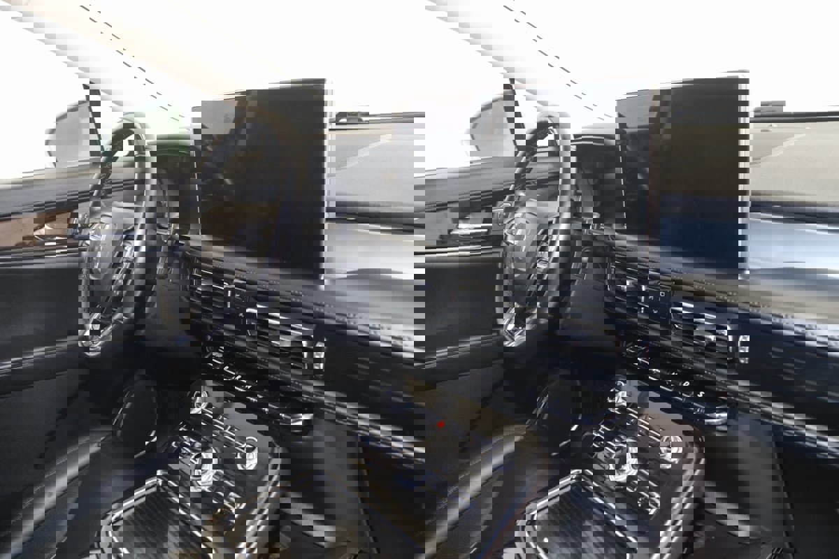 Used 2021 Lincoln Nautilus FWD w/ Equipment Group 101A image 39