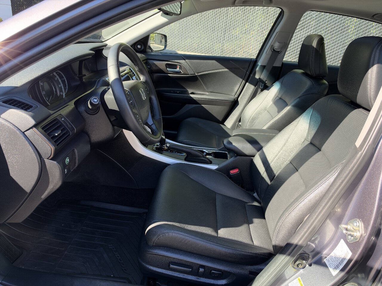 Used 2015 Honda Accord EX-L image 8