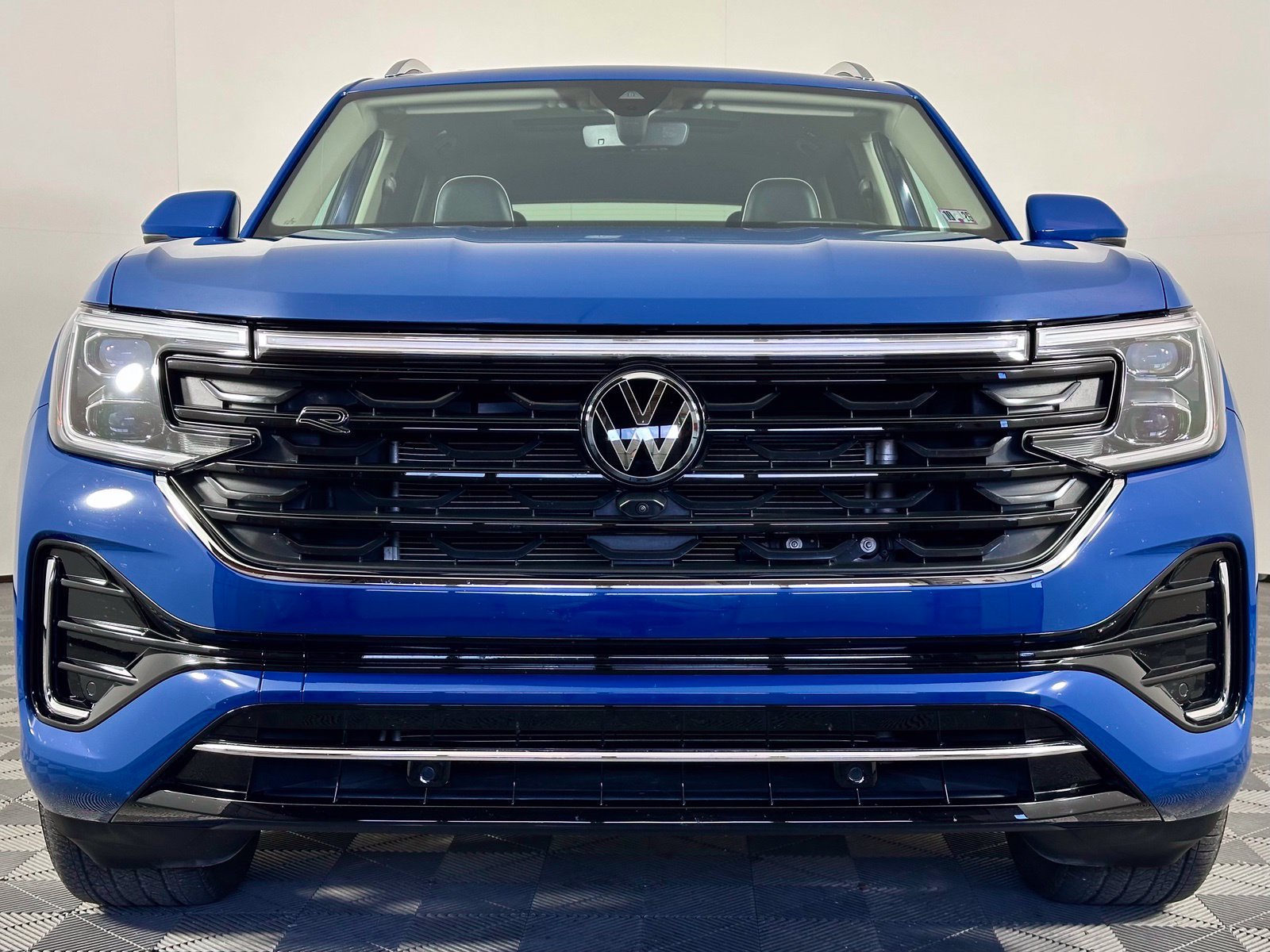 Used 2025 Volkswagen Atlas SEL Premium R-Line AWD/4WD image 20