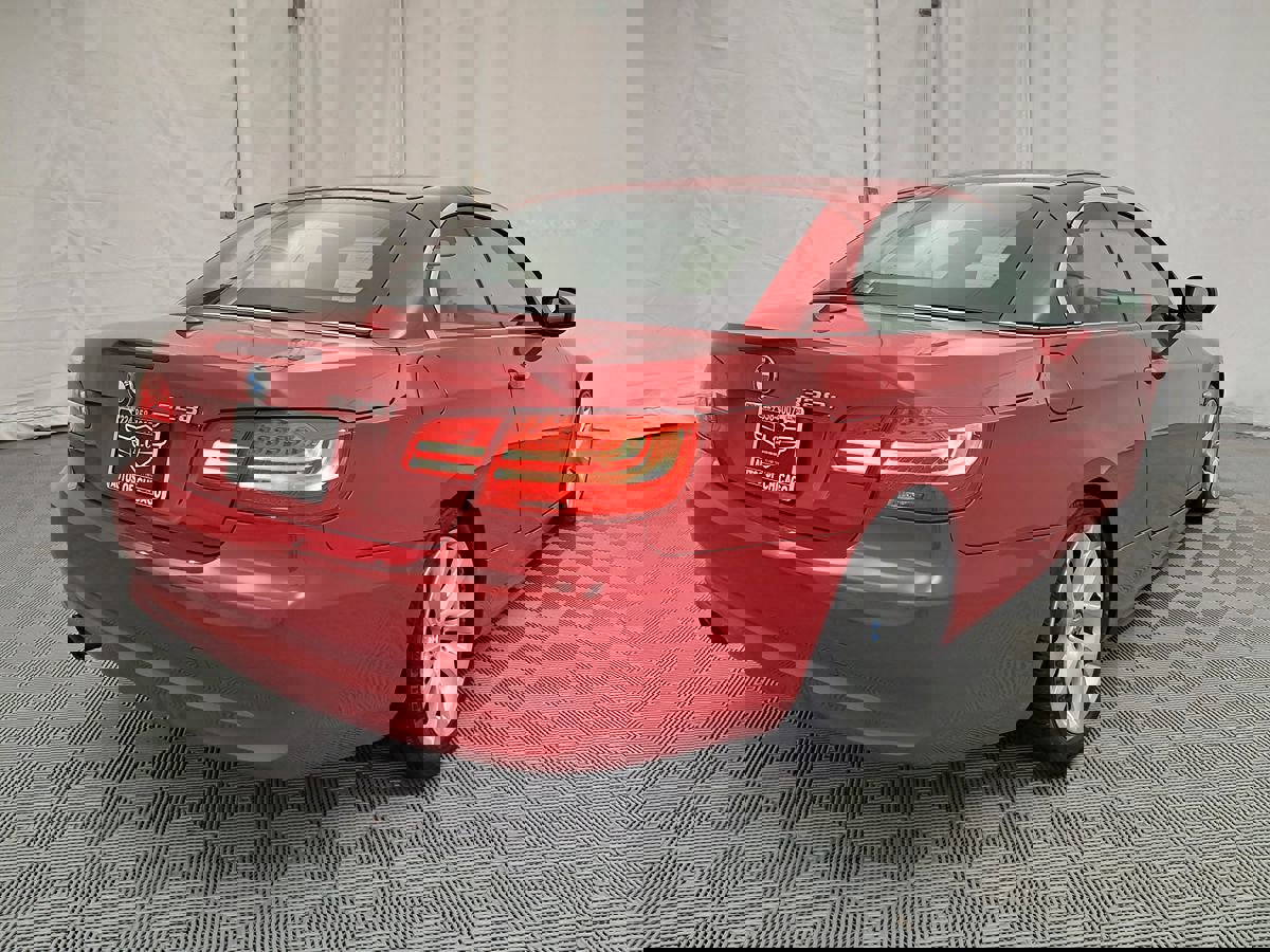 Used 2012 BMW 328i Convertible image 3