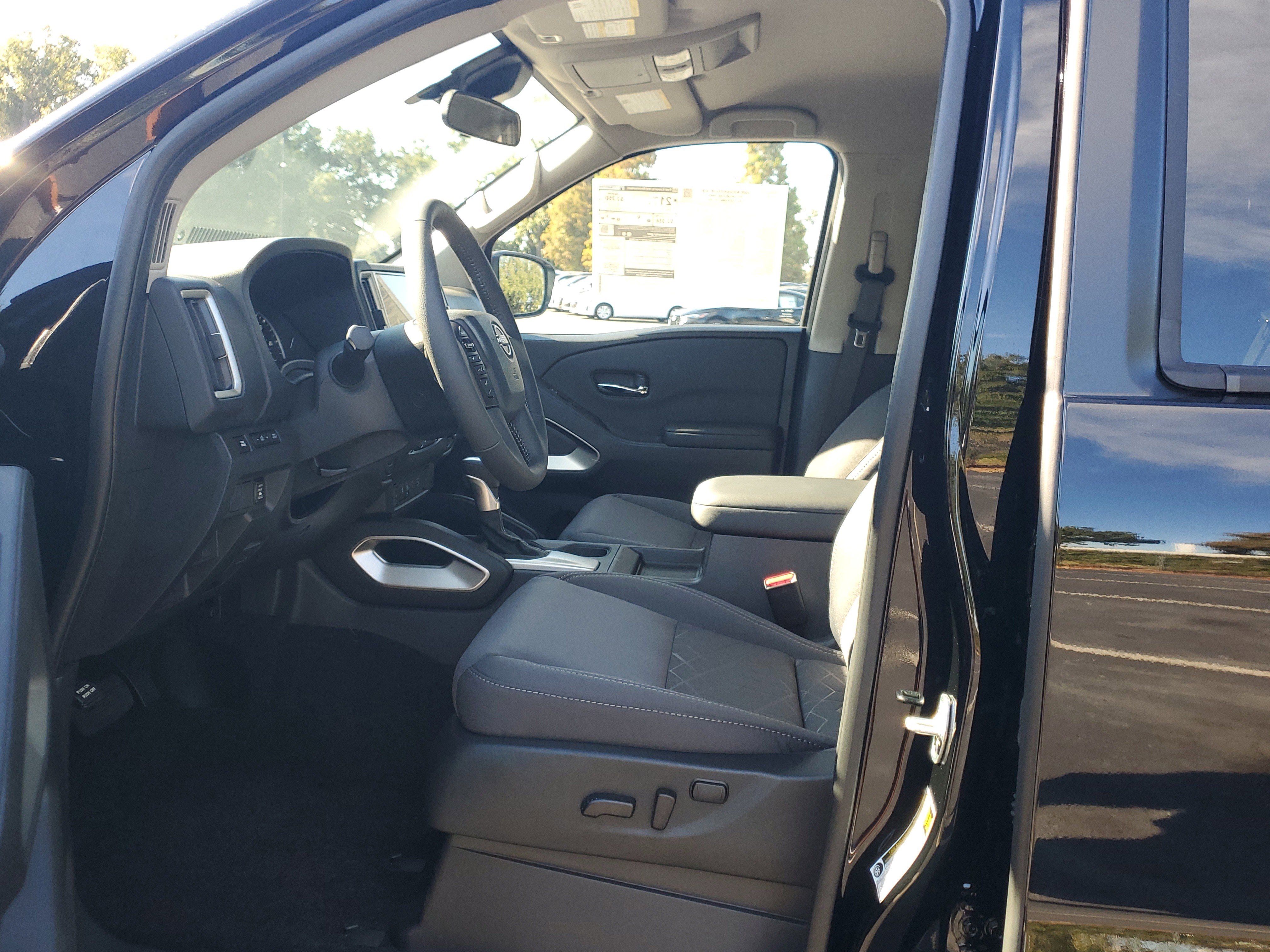 New 2026 Nissan Frontier SV image 12