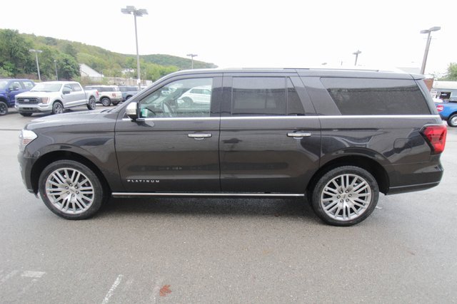 Used 2023 Ford Expedition Max Platinum image 11