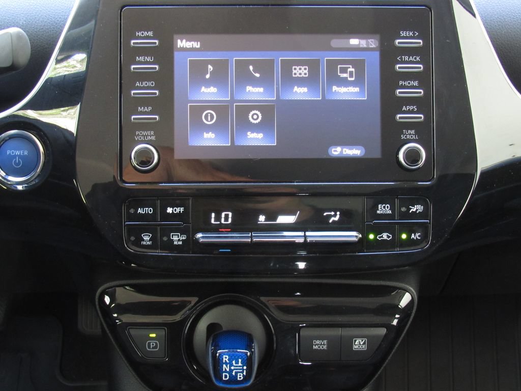 Certified 2020 Toyota Prius LE AWD/4WD image 27