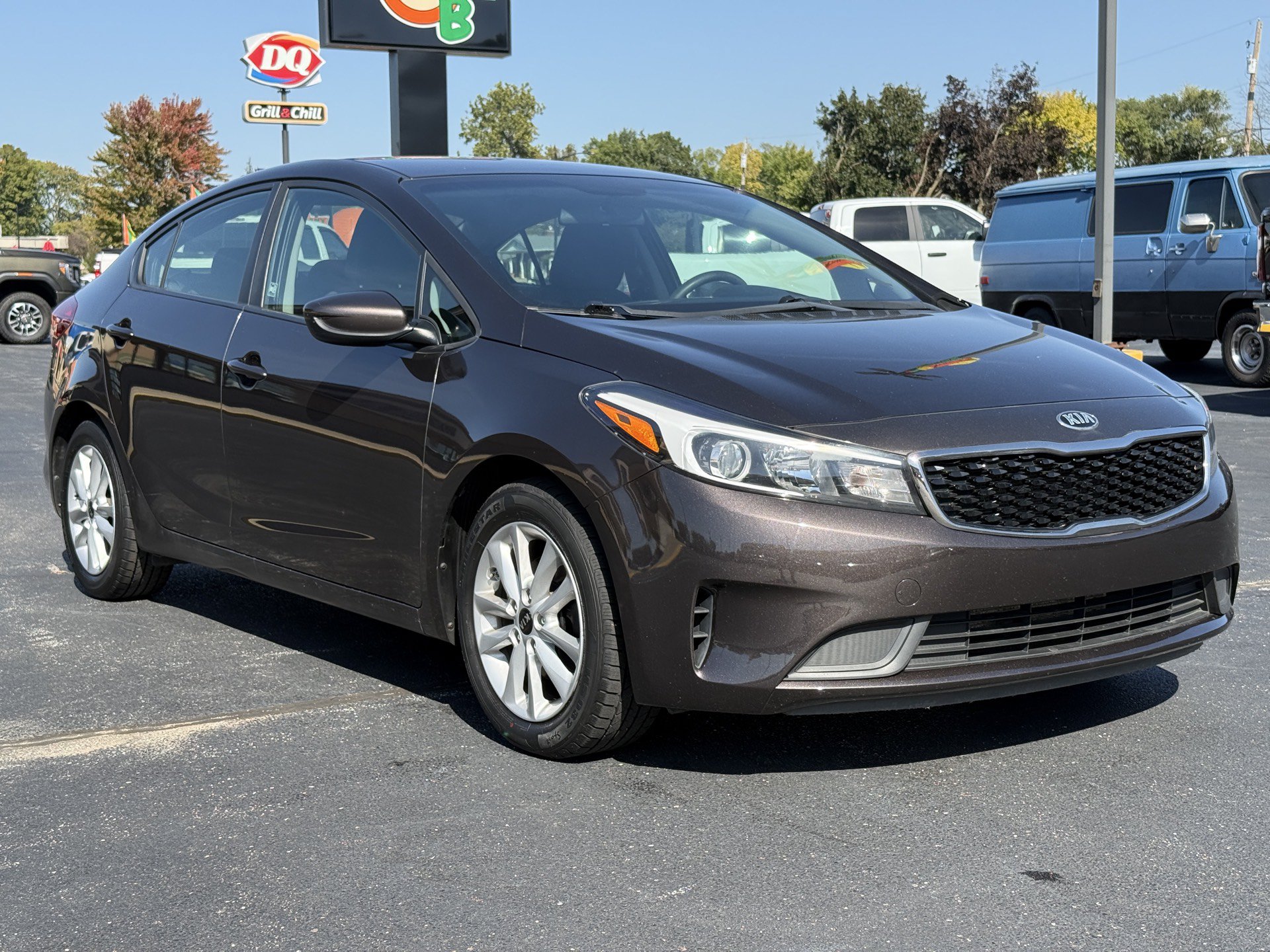 Used 2017 Kia Forte LX w/ LX Popular Package FWD image 2