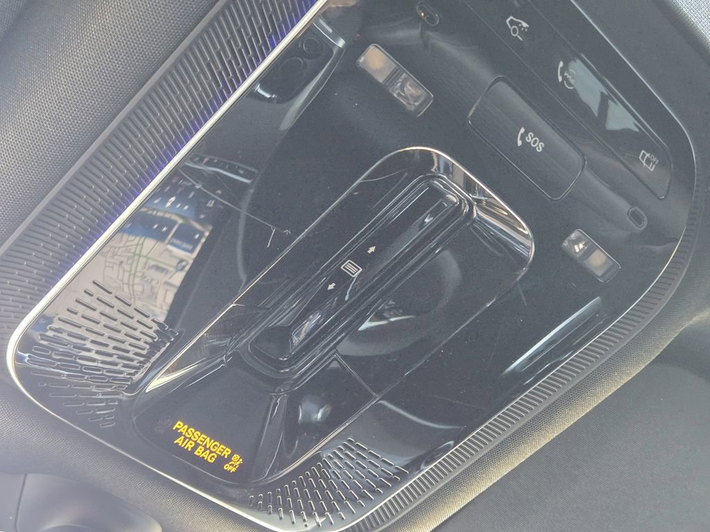 Used 2024 Mercedes-Benz GLC 300 4MATIC image 31