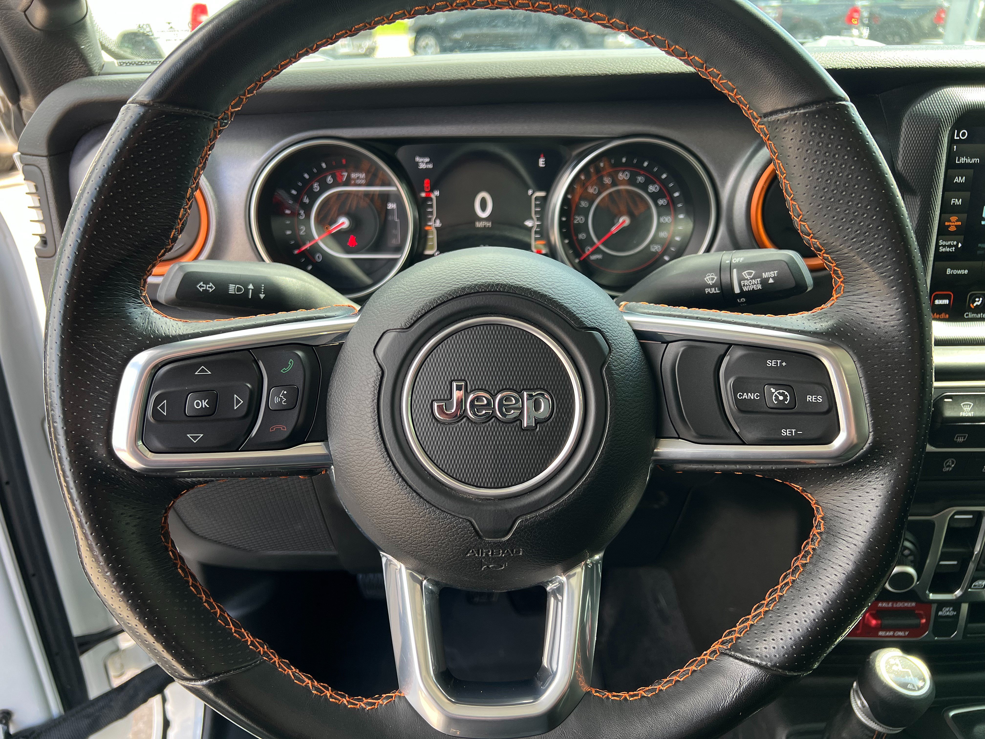 Used 2022 Jeep Gladiator Mojave AWD/4WD image 12