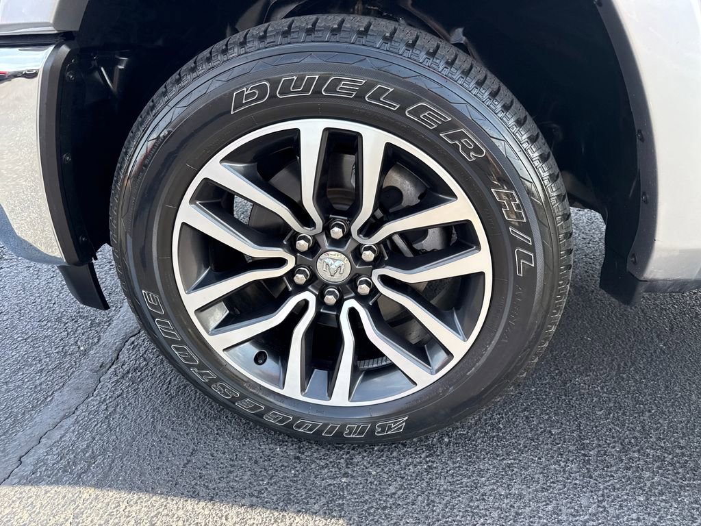 Used 2025 RAM 1500 Limited image 30