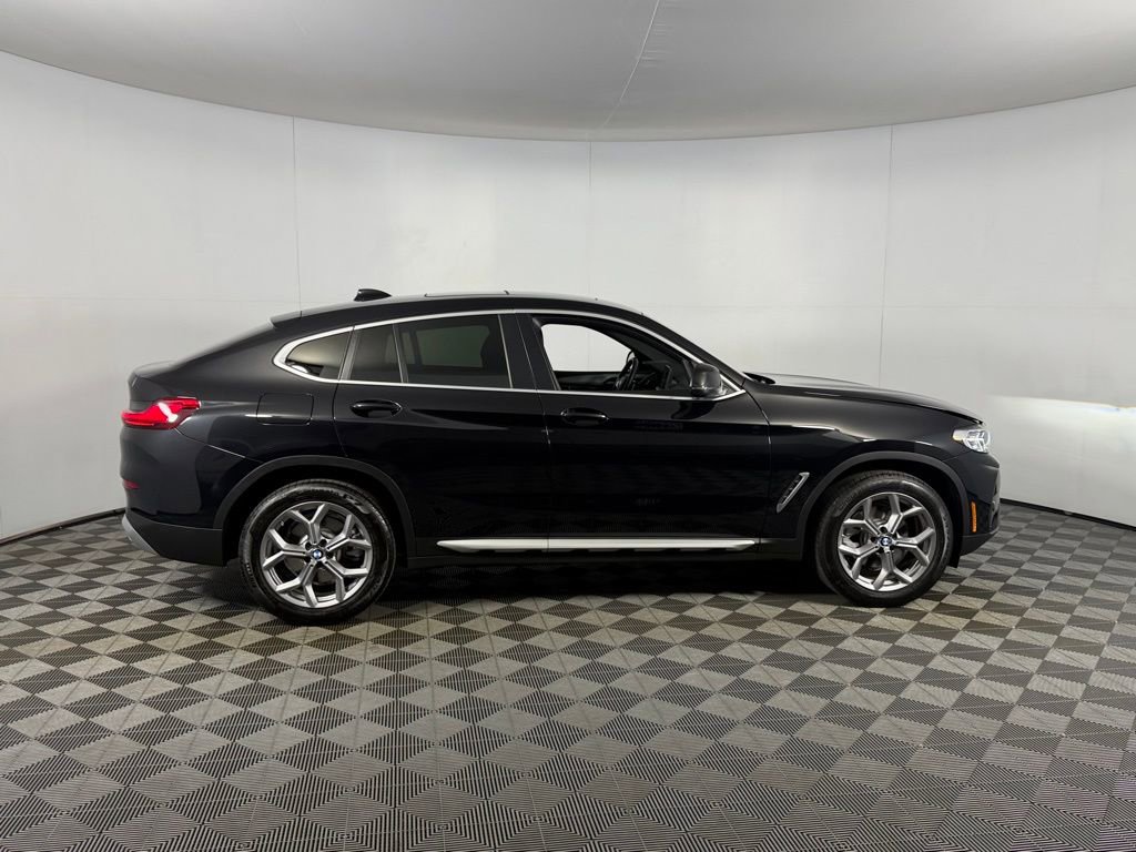 Used 2025 BMW X4 xDrive30i AWD/4WD image 7