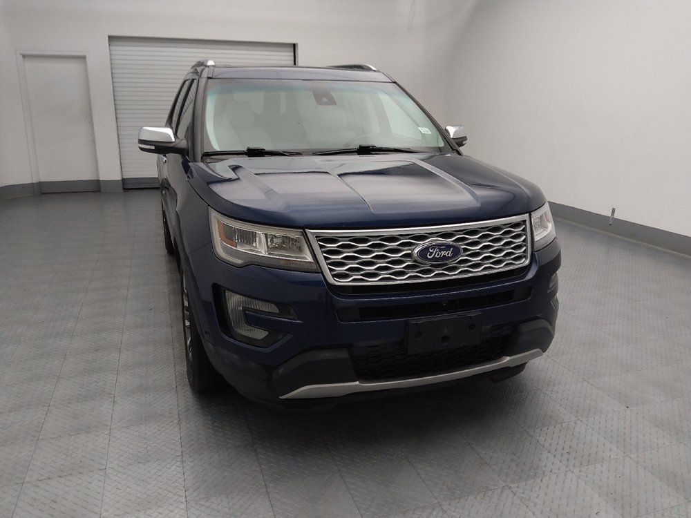 Used 2017 Ford Explorer Platinum image 14