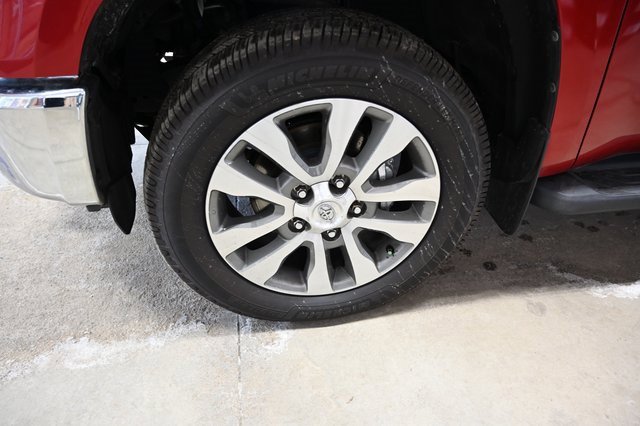 Used 2014 Toyota Tundra Limited w/ Limited Premium Package image 31