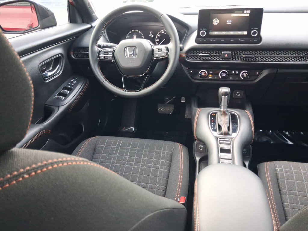 Used 2025 Honda HR-V Sport image 14