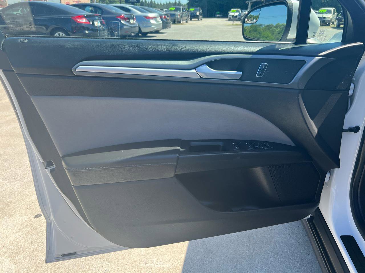 Used 2016 Ford Fusion S FWD image 11
