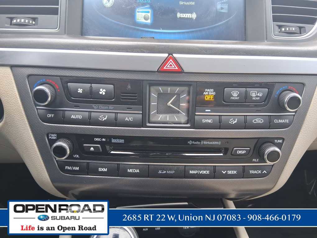 Used 2015 Hyundai Genesis 3.8 w/ Option Group 04 image 24