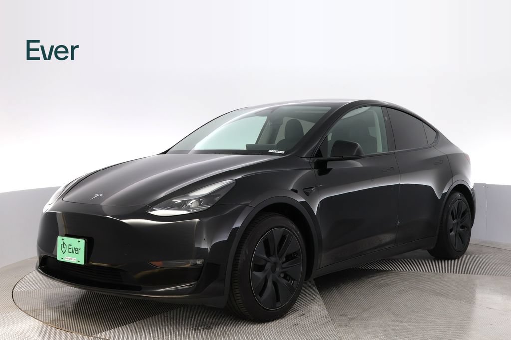 Used 2025 Tesla Model Y Long Range AWD/4WD image 2