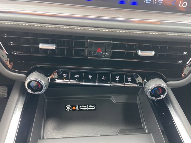 New 2026 Chevrolet Suburban Premier image 37