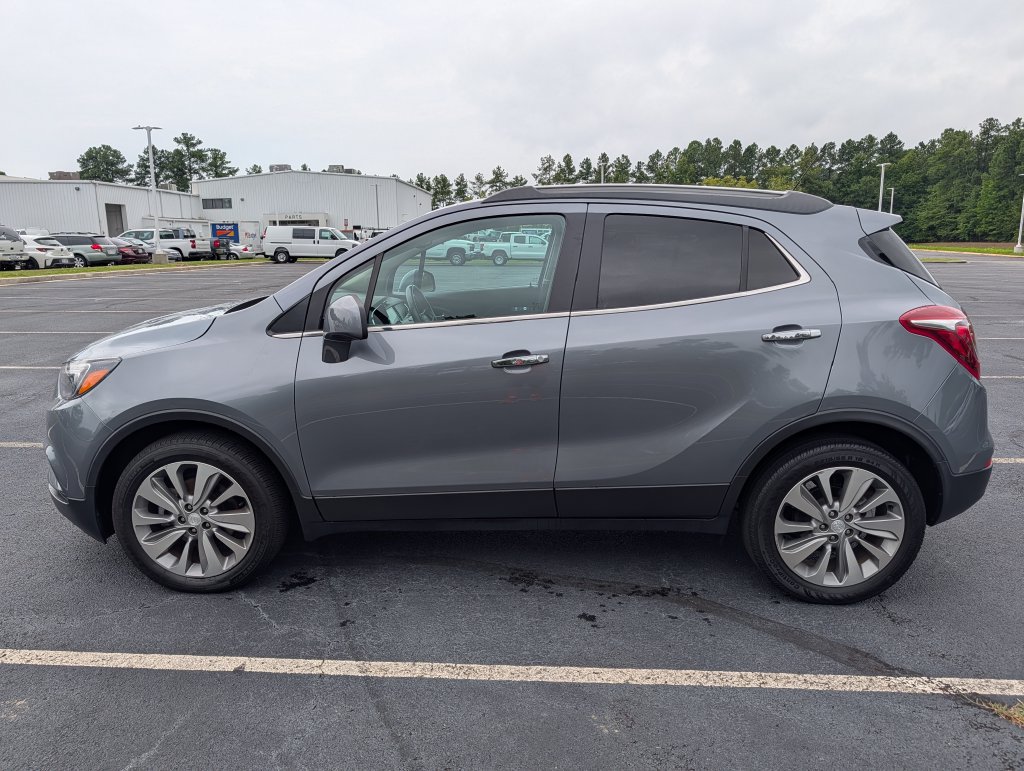 Used 2020 Buick Encore Preferred FWD image 25