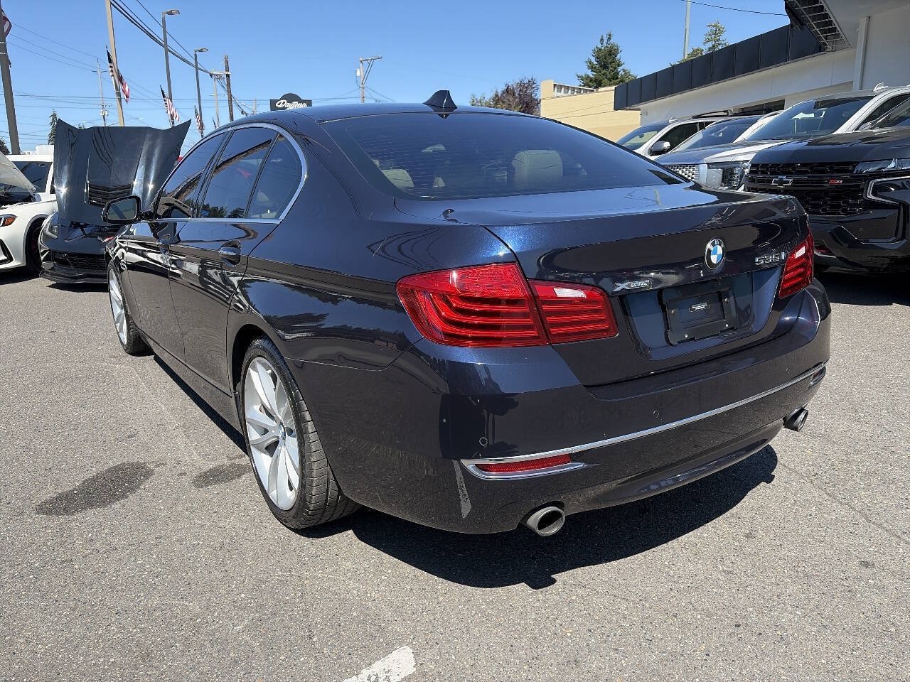 Used 2016 BMW 535i xDrive Sedan AWD/4WD image 3