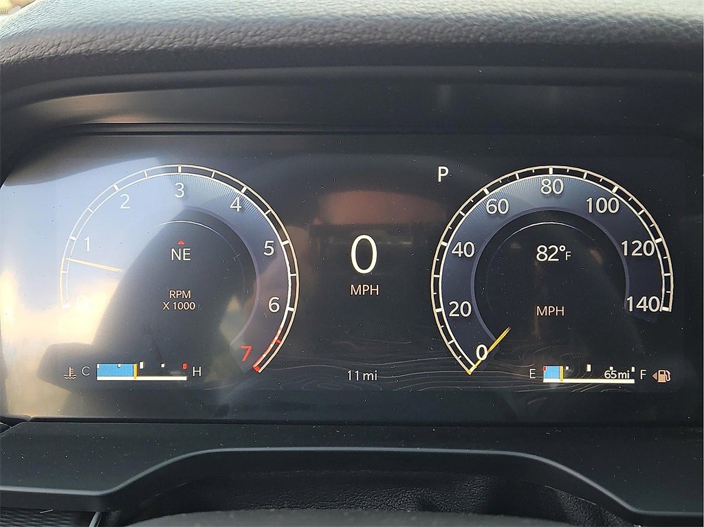 New 2025 Jeep Grand Cherokee L Laredo image 18