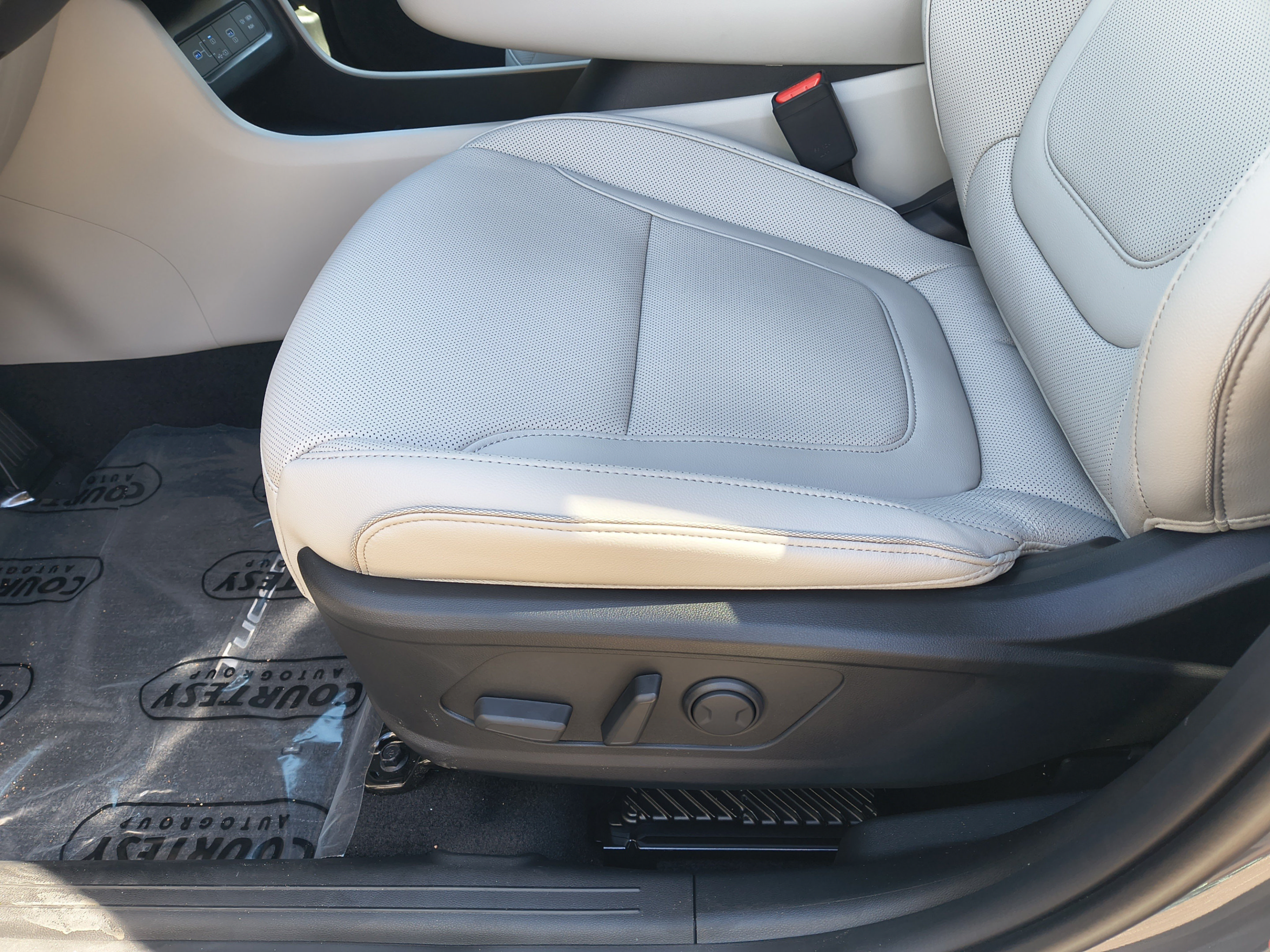 New 2026 Hyundai Tucson Limited FWD image 20