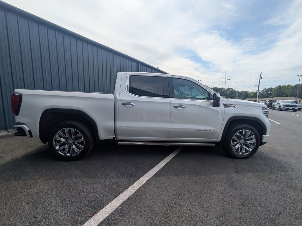 Used 2024 GMC Sierra 1500 Denali w/ Denali Reserve Package AWD/4WD image 4