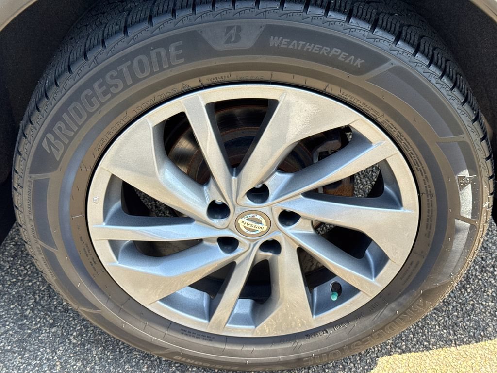 Used 2016 Nissan Rogue SL w/ SL Premium Package FWD image 22