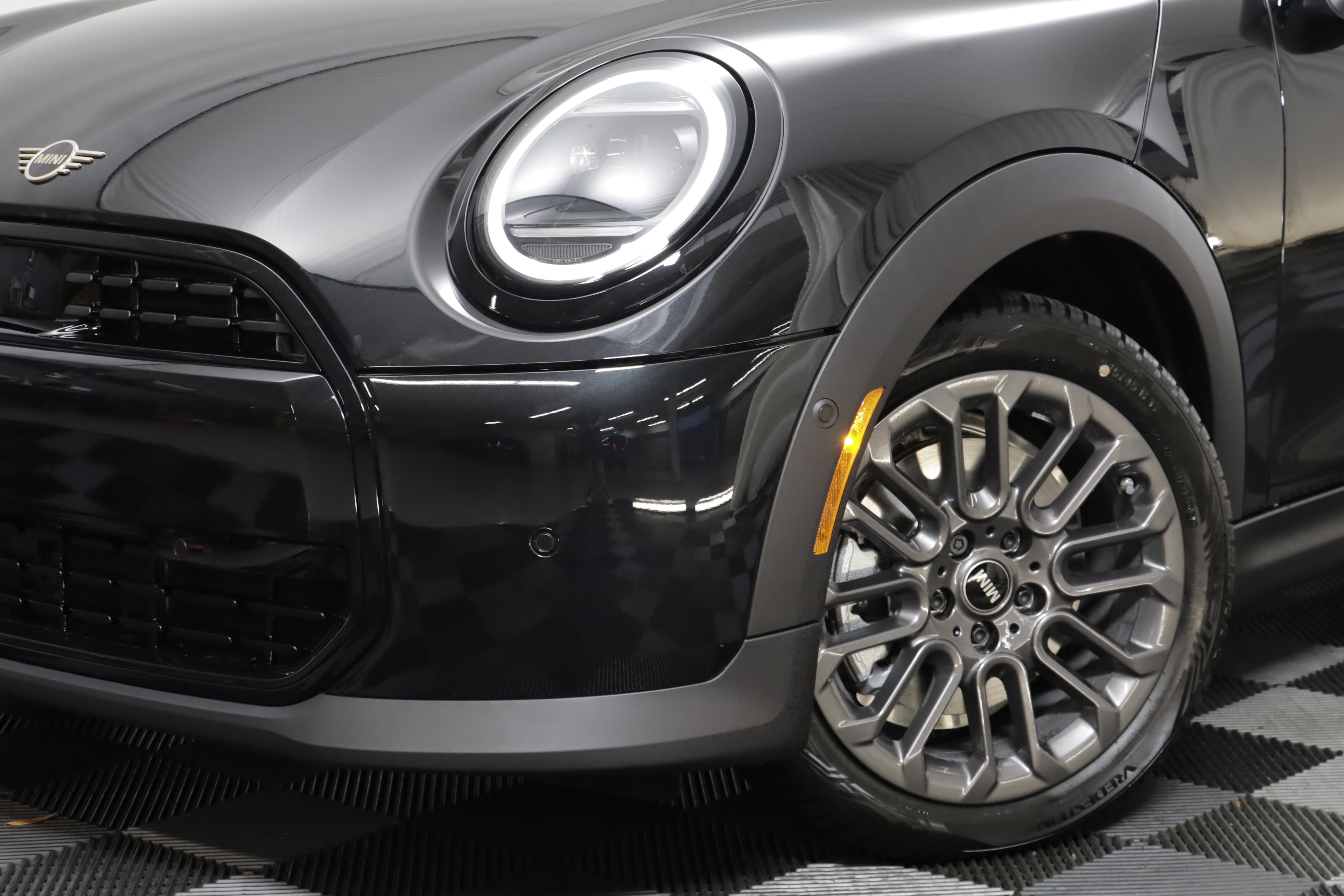 New 2027 MINI Cooper 2-Door Hardtop FWD image 4