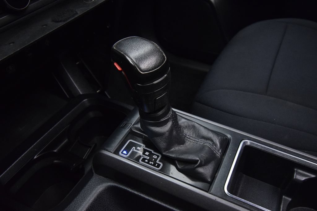 Used 2018 Toyota Tacoma TRD Sport AWD/4WD image 22