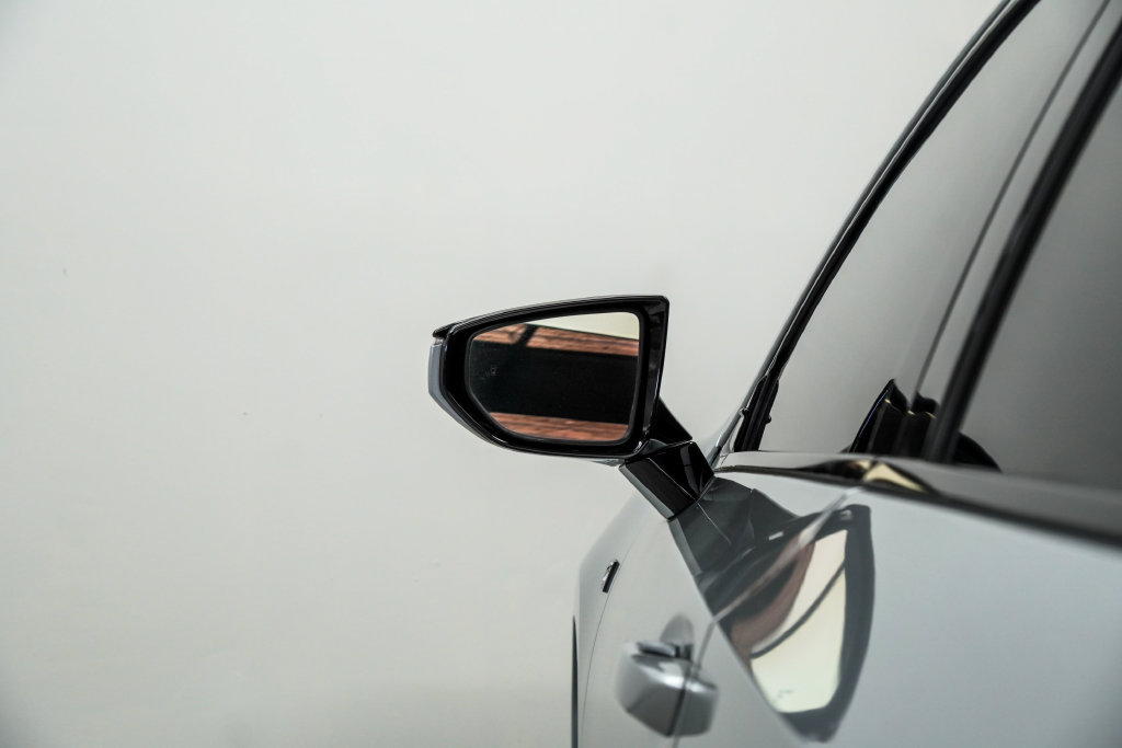 Used 2023 Lexus ES 350 F Sport w/ Accessory Package (Z2) FWD image 14