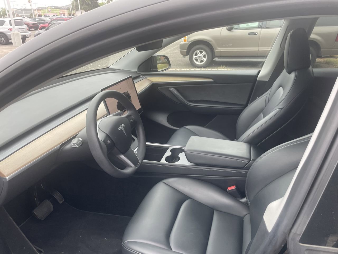 Used 2023 Tesla Model Y Long Range AWD/4WD image 13