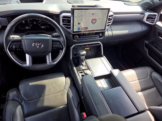 Used 2024 Toyota Sequoia Platinum AWD/4WD image 19