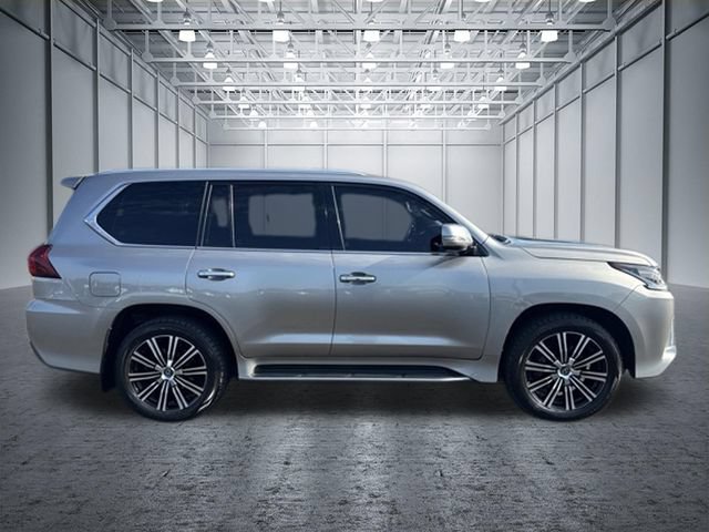 Used 2018 Lexus LX 570 4WD w/ Luxury Package image 6