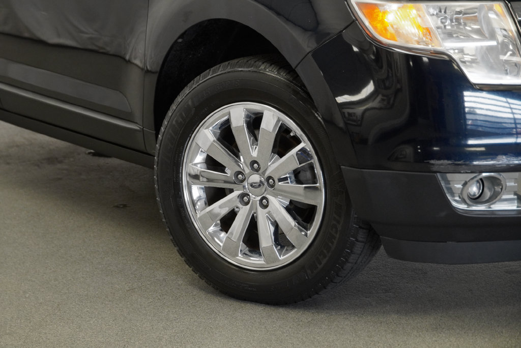 Used 2010 Ford Edge SEL FWD image 8