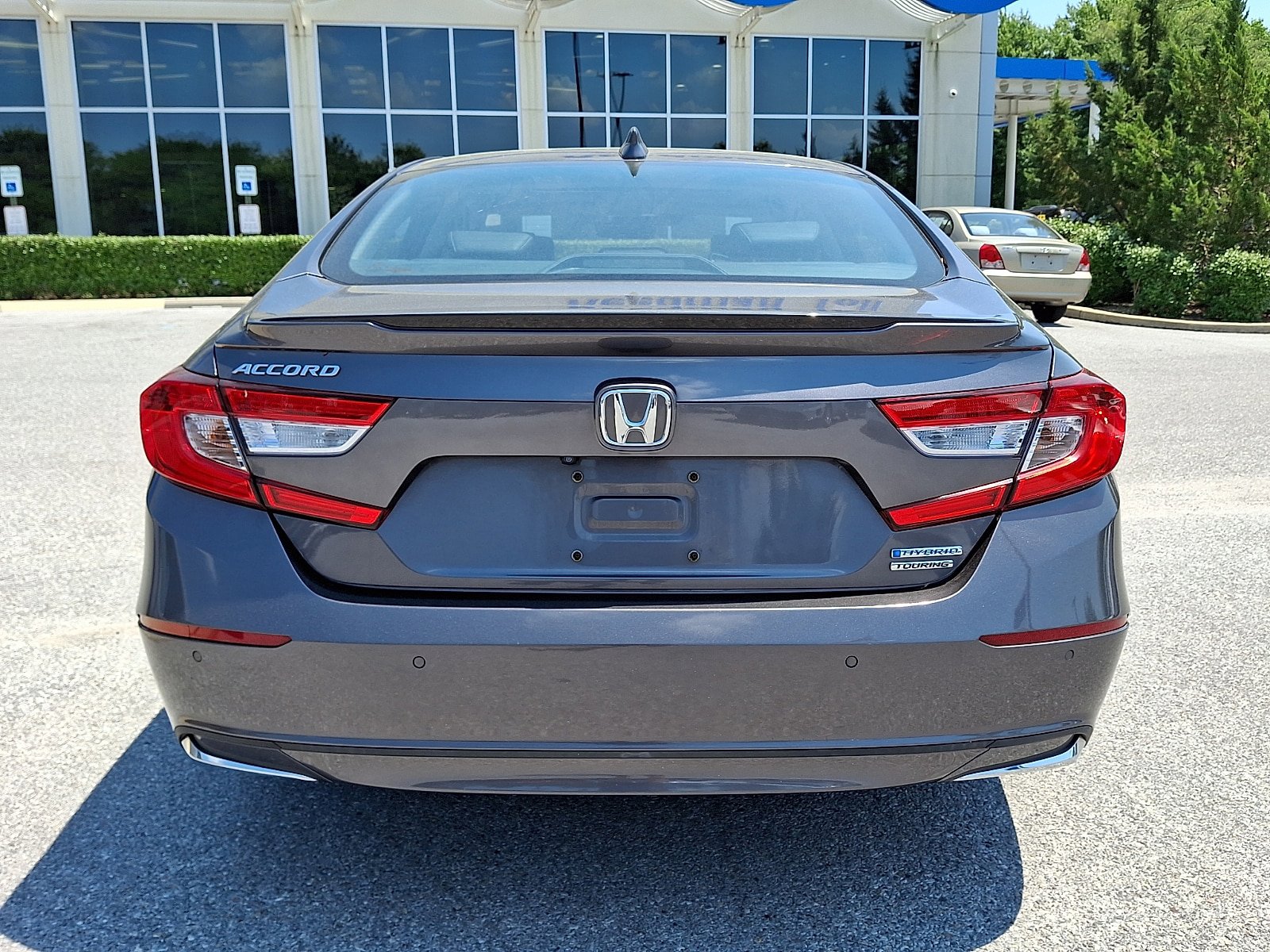 Used 2018 Honda Accord Touring image 5