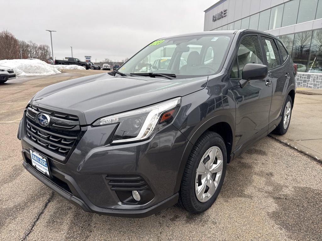 Used 2023 Subaru Forester Base image 5