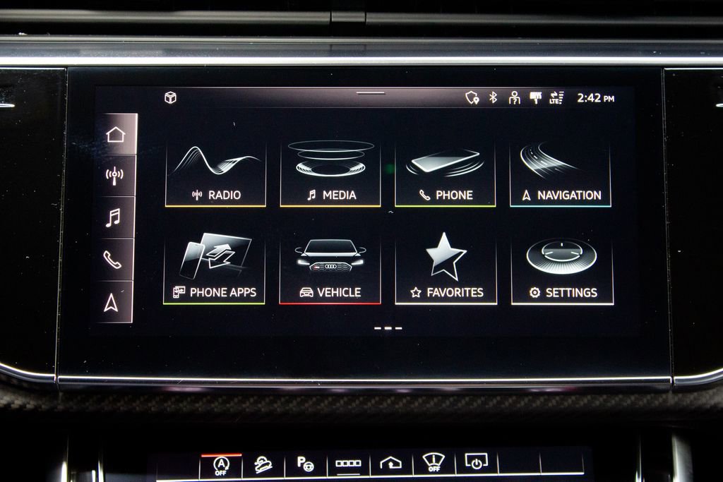 Used 2024 Audi RS Q8 AWD/4WD image 16