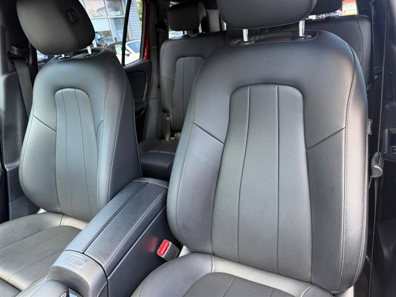 Used 2020 Mercedes-Benz GLB 250 4MATIC image 11