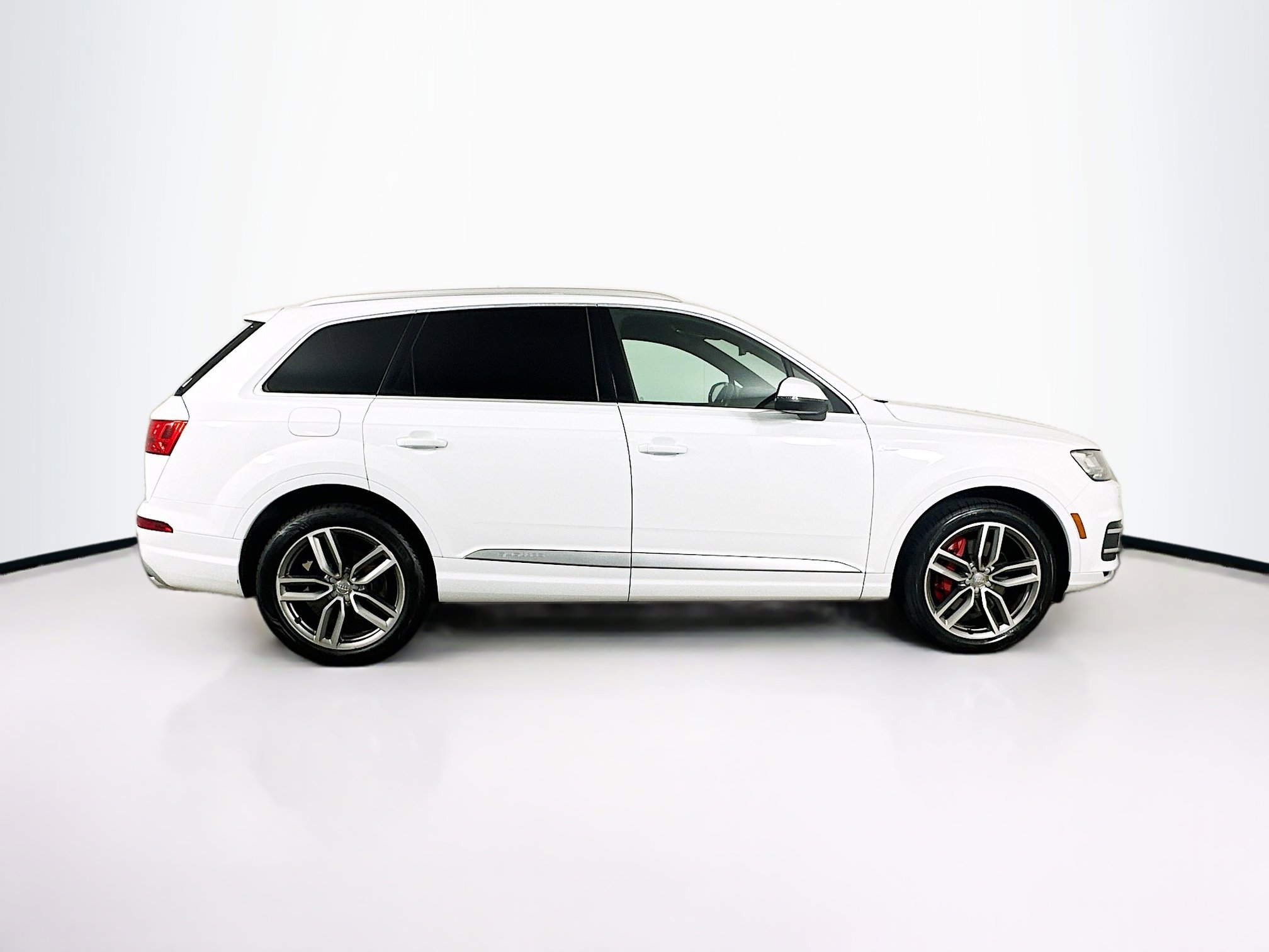 Used 2017 Audi Q7 3.0T Premium Plus w/ Premium Plus Package image 10