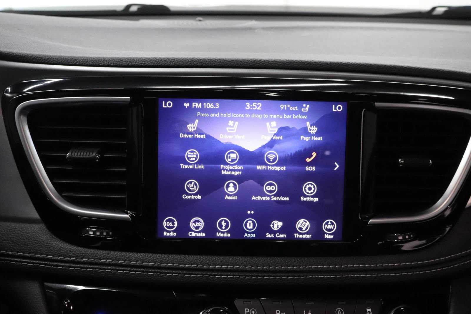 Used 2019 Chrysler Pacifica Limited w/ Advanced Safetytec Group FWD image 29