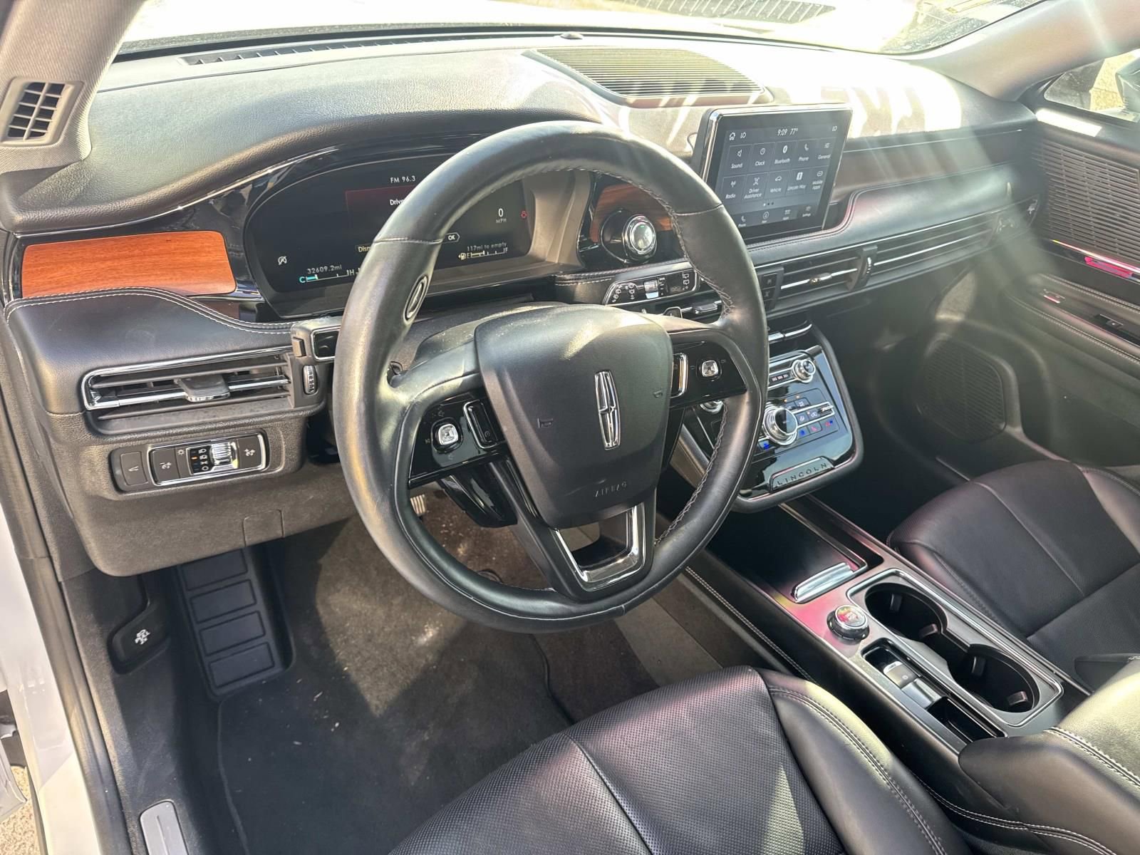 Used 2022 Lincoln Corsair Reserve w/ Elements Package image 24