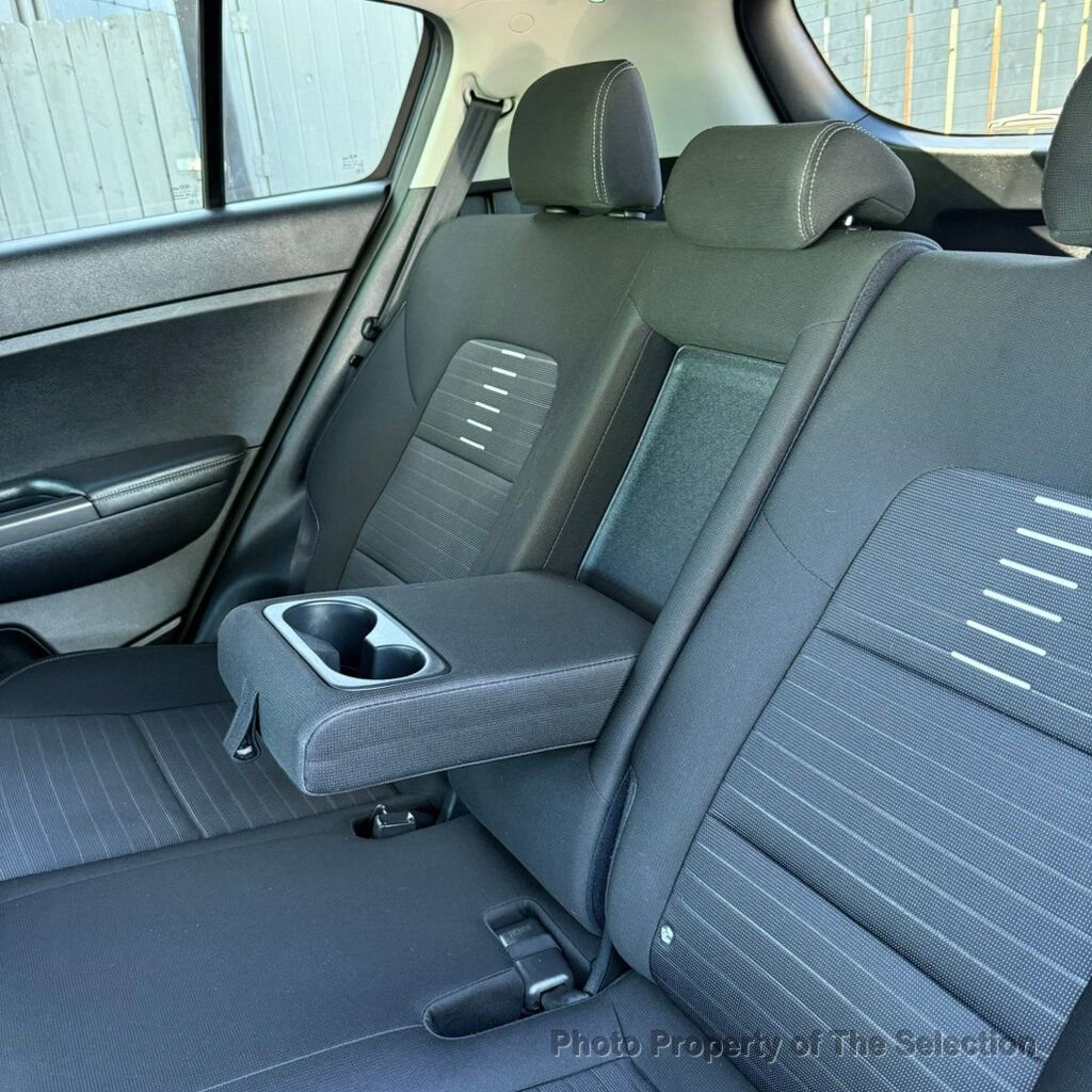 Used 2018 Kia Sportage LX image 40