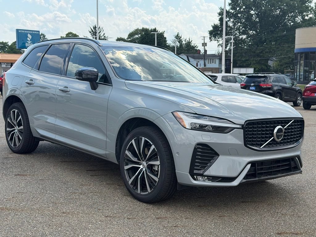 Used 2024 Volvo XC60 B5 Plus w/ Climate Package AWD/4WD image 7
