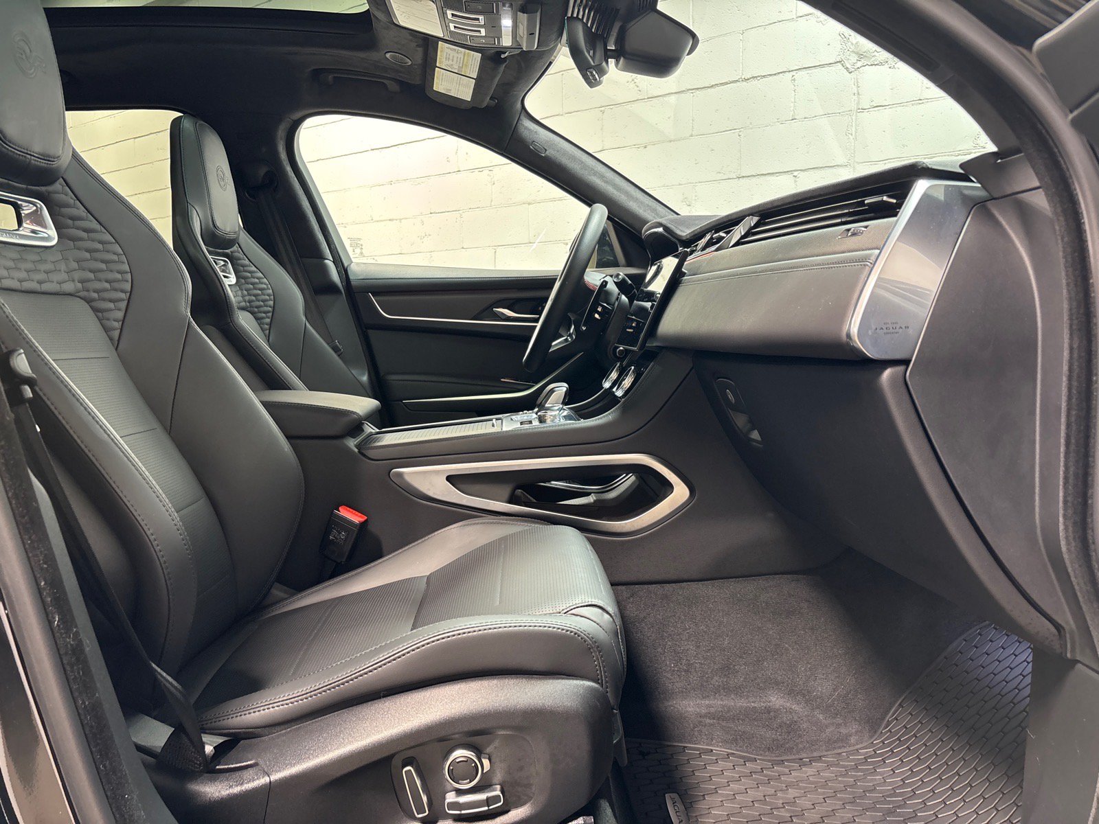 New 2026 Jaguar F-PACE SVR 575 Edition AWD/4WD image 33