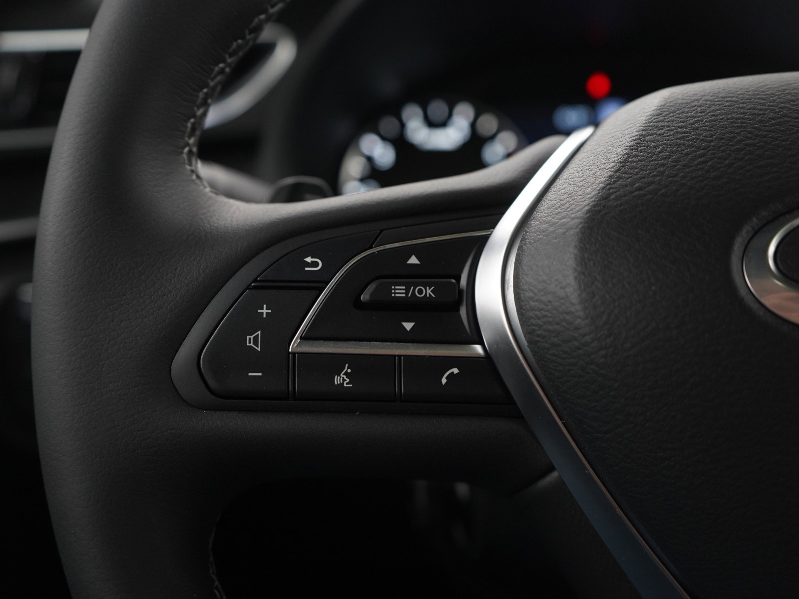 Used 2025 INFINITI QX55 Essential image 28