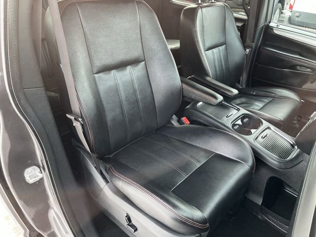 Used 2019 Dodge Grand Caravan GT w/ Safety Sphere Group FWD image 27